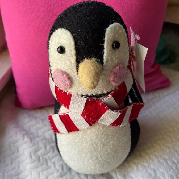 Christmas Penguin Weighted Shelf Sitter 🐧🎄❤️ NWT Sleigh Hill - Picture 2 of 5